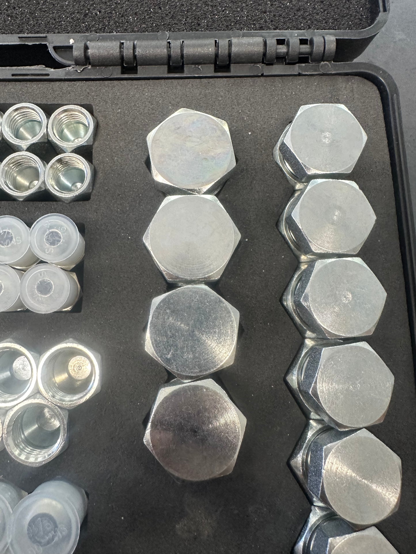 The Hoserz 72PCS JIC 37° Flare Cap & Plug Kit